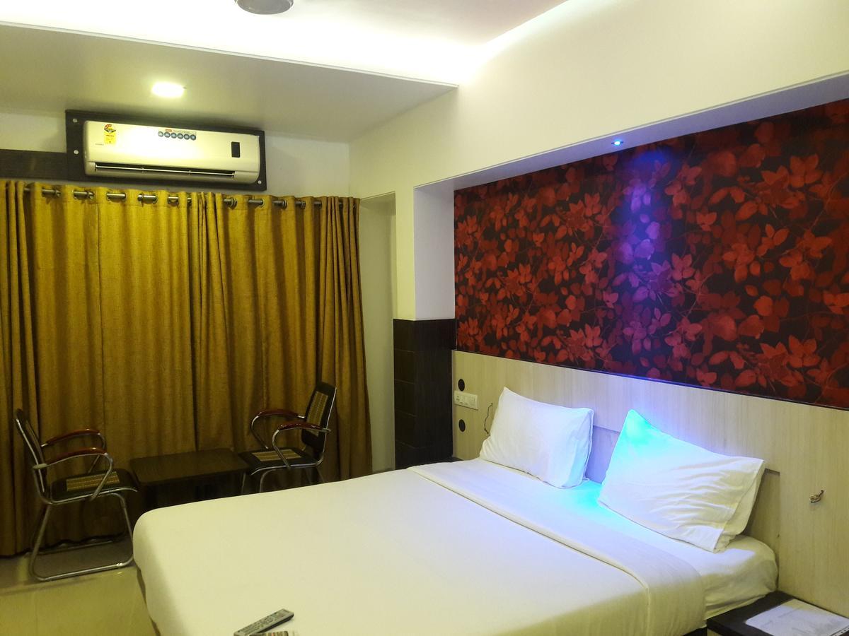 Hotel Naivedya Αουρανγκαμπάντ Εξωτερικό φωτογραφία